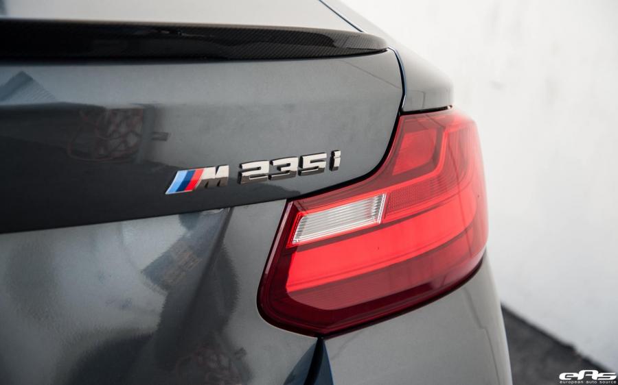Логотип BMW M235i xDrive by Dinan and EAS 2016 года  (фото 4 из 12)